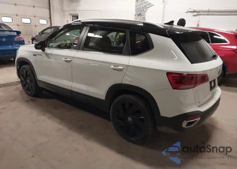 2024 Volkswagen Taos 1.5T Se из США, поврежденный, VIN 3VVVX7B23RM053232